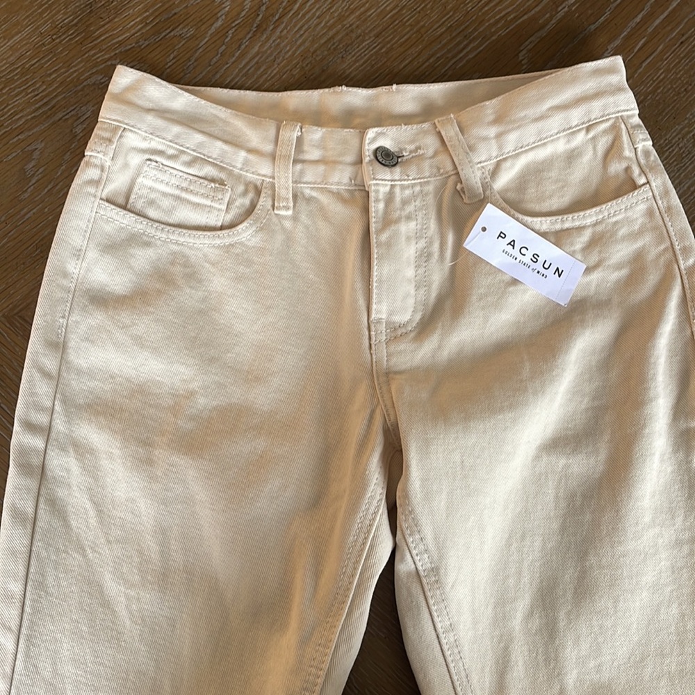 John Galt/Brandy Melville Winter White Flared Jeans - Picture 7 of 9